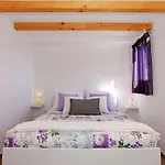 Family Friendly House With A Swimming Pool Bol, Brac - 23787 * Бол