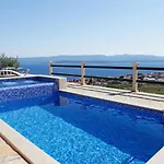 Family Friendly House With A Swimming Pool Bol, Brac - 23787 Бол