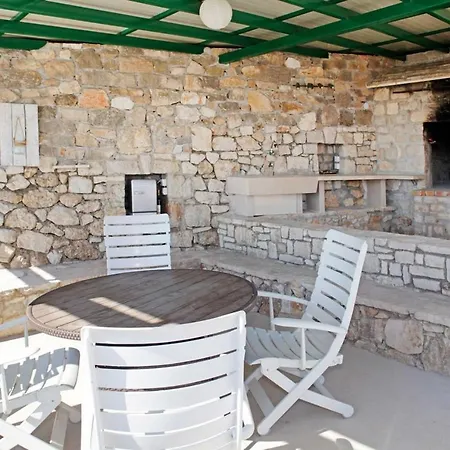 펜션 Family Friendly House With A Swimming Pool Bol, Brac - 23787 *