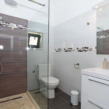 Family Friendly House With A Swimming Pool Bol, Brac - 23787 펜션