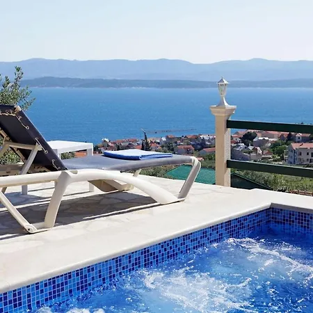 펜션 Family Friendly House With A Swimming Pool Bol, Brac - 23787 *