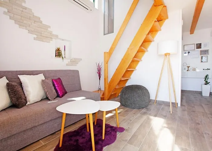 Family Friendly House With A Swimming Pool Bol, Brac - 23787 Bol