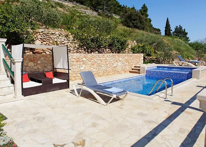 Family Friendly House With A Swimming Pool Bol, Brac - 23787 Casa vacanze Bol